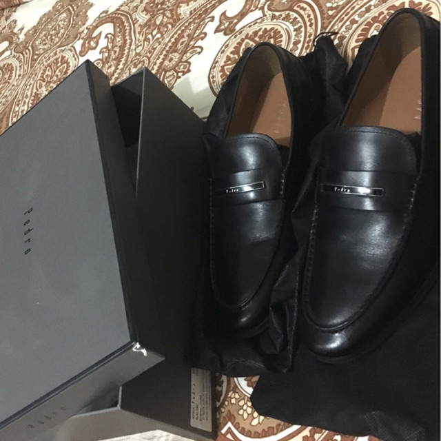Sepatu pantofel pria PEDRO PRELOVED
