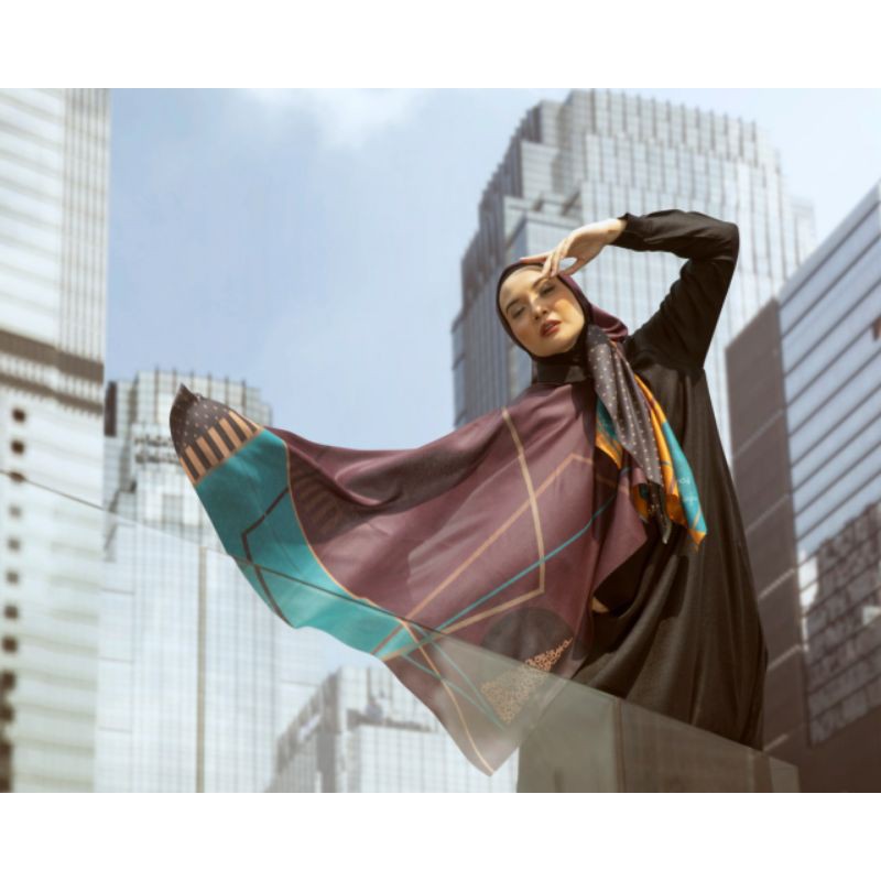 Deenay X Zaskia sungkar metro grey