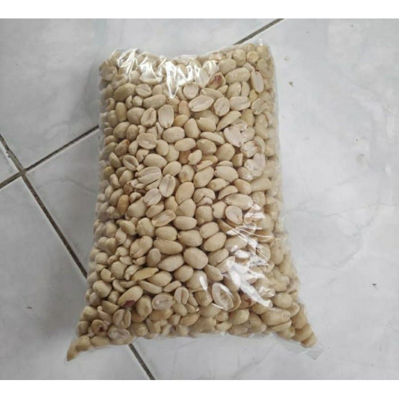 Kacang Tanah Kupas Curah Nett 1Kg