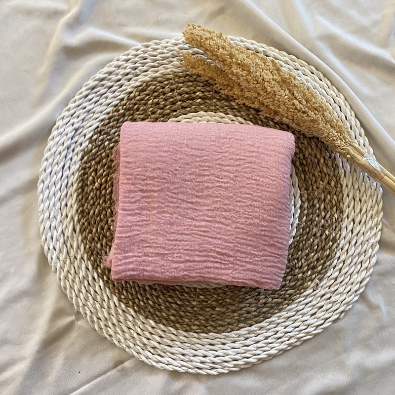 PASHMINA 𝖢𝖱𝖨𝖭𝖪𝖫𝖤 ORIGINAL 𝖬𝖤𝖱𝖪 AZARA LAVANYA ( Pashmina Arabian/ Pashmina Kusut)-Dusty pink