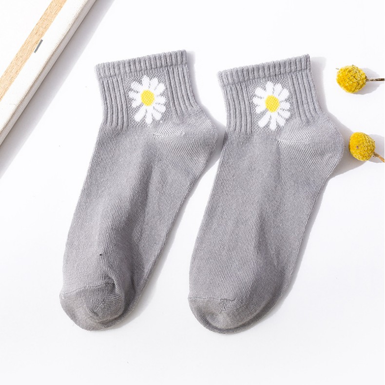 Kaos Kaki Bear Brown dan Daisy Pendek Mata Kaki Wanita Lucu Unik-Daisy-Abu