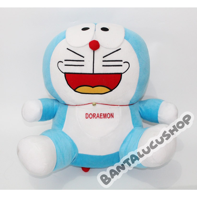 Boneka doraemon jumbo