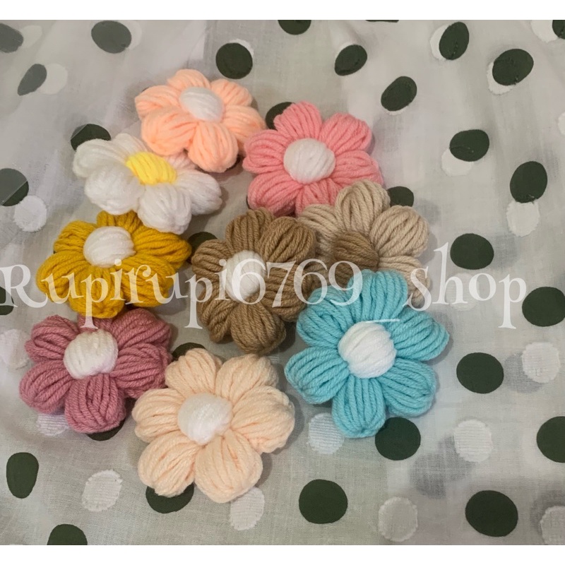 Bunga rajut puff kecil warna warni diameter 4.5 cm