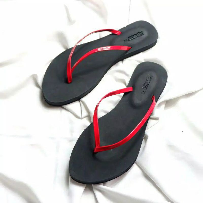 Sandal Jepit Karet Wanita Thostee Rubby pusatmode1234-Hitam Merah