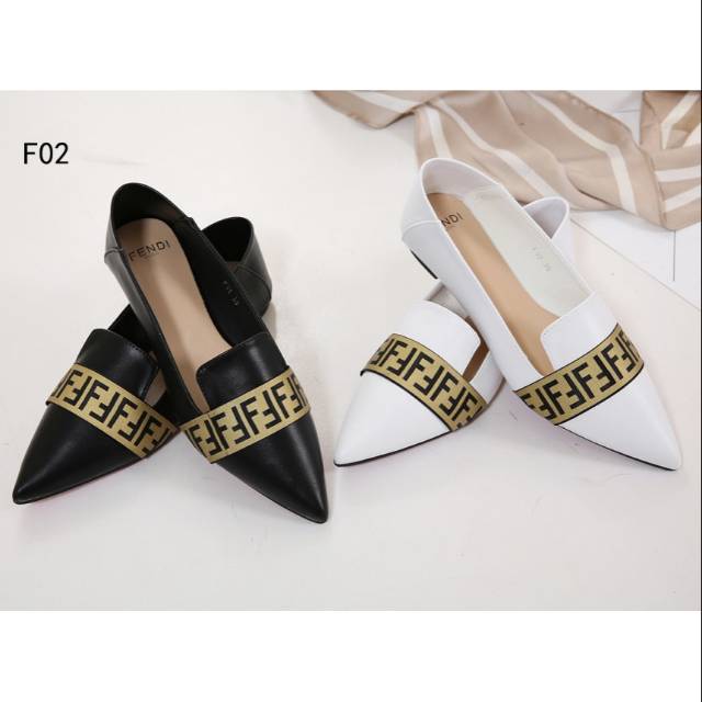 Sepatu fendi wb. F02