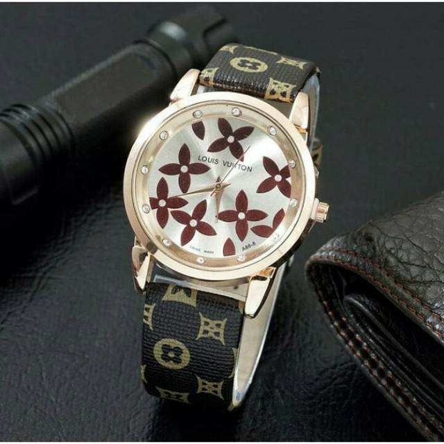 Jam Tangan Wanita / Cewek Louis Vuitton LV SK15 Leather