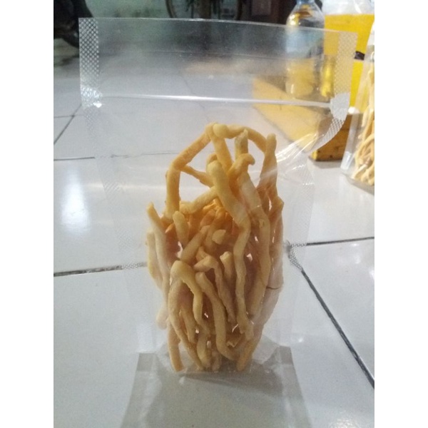 

Stik Bawang Gurih dan Renyah Homemade