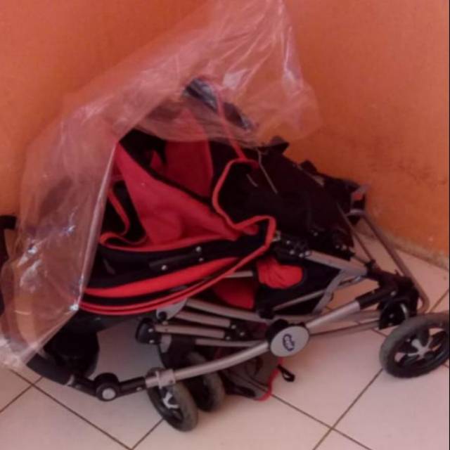 3.3 Preloved stroller pliko paris