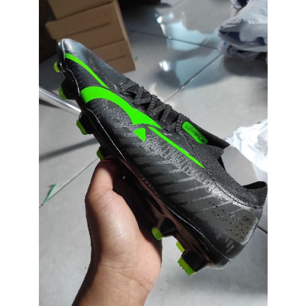 Sepatu Bola Ortuseight Catalyst Liberte FG