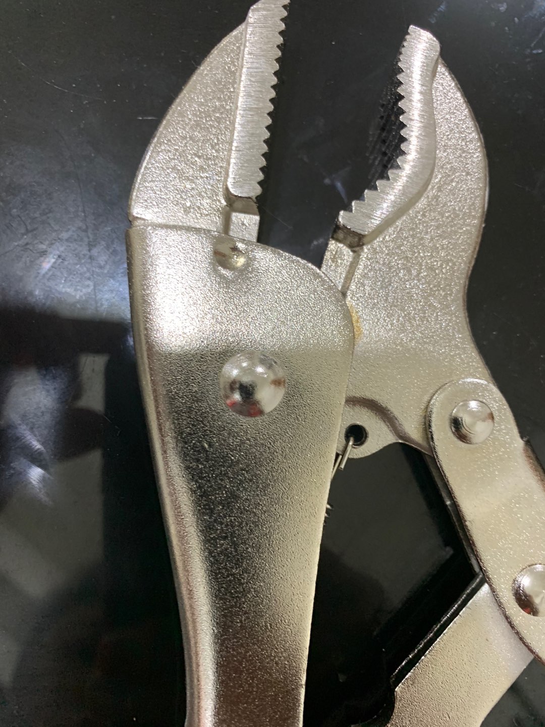 Tang Buaya Extra Heavy Duty ( V Jaws ) American Tool 8957829