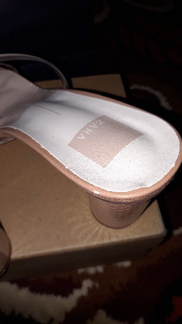 Sepatu Zs208