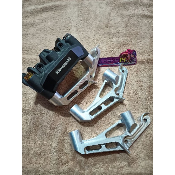 Breket Kaliper Brembo Monoblok Pitch 108mm Ninja R/RR Disk 300mm 320mm