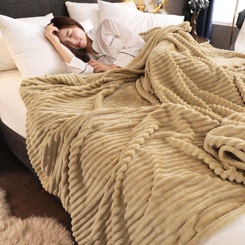 Selimut Bulu Halus Salur Dewasa Motif Polos Aesthetic Murah Terlaris Elegant 180x200 New Arrival-CREAM