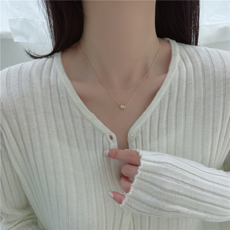 Necklace Female Niche Small Waist Fashion Clavicle Chain 2021 New Trendy High-quality Temperament Pendant Accessories