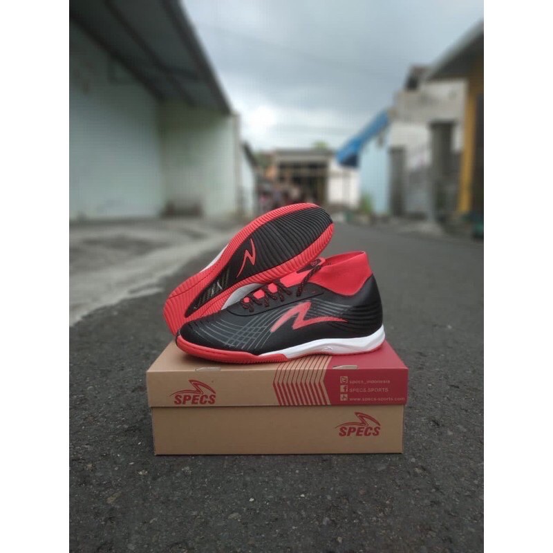 SEPATU FUTSAL SPECS OBRAL ACC ILLUZION II 2 IN BLACK RED sepatu futsal murah