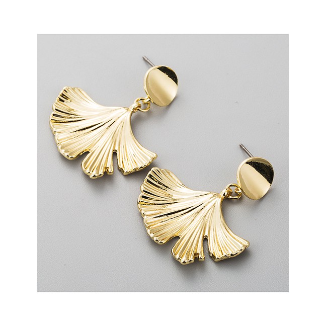 LRC Anting Tusuk Fashion Ginkgo Leaf Irregular Alloy Geometric Earrings K03649