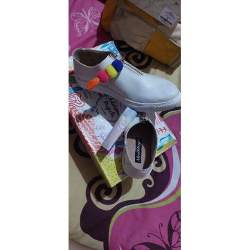 sepatu wanita Adorable Projects
