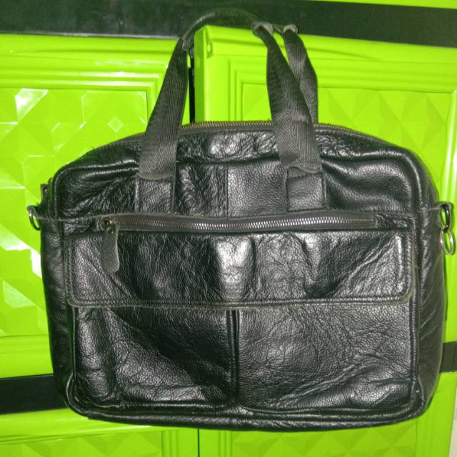 Tas kerja kulit prelove