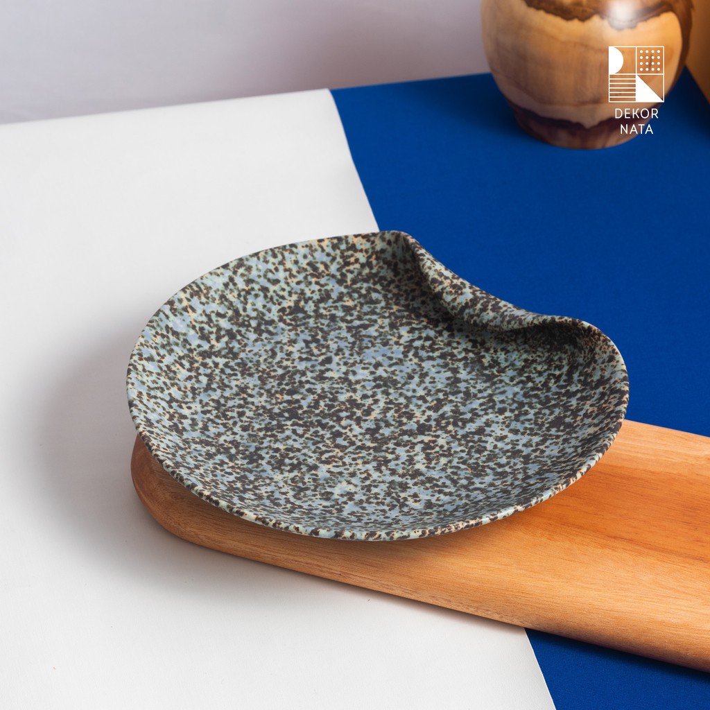 

Dekornata Rupa - Ombak (Ceramic Plate / Piring Keramik / Piring Makan Keramik)