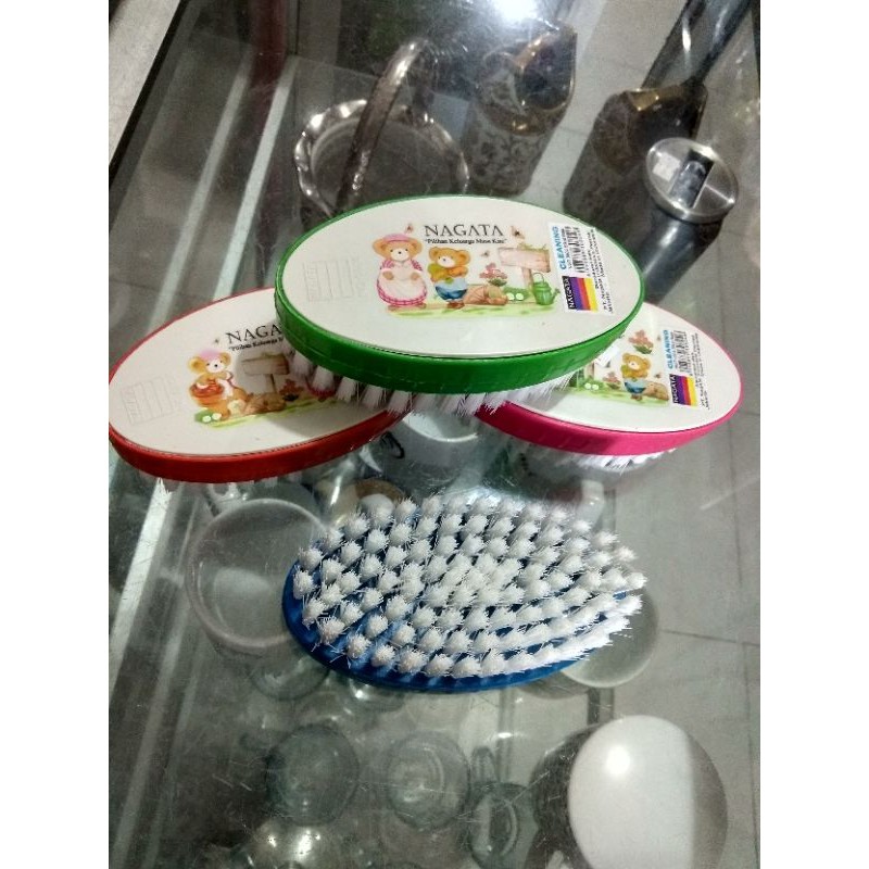 Sikat Baju Nagata Oval / Segi