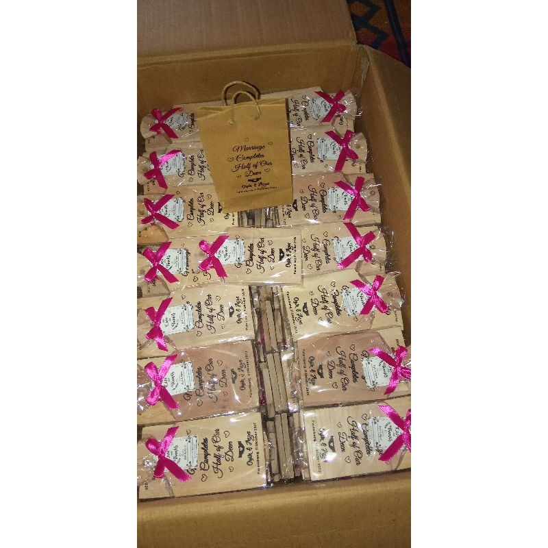 

Souvenir Pernikahan Telenan Mini Plus paperbag 1 paket isi 50 picis