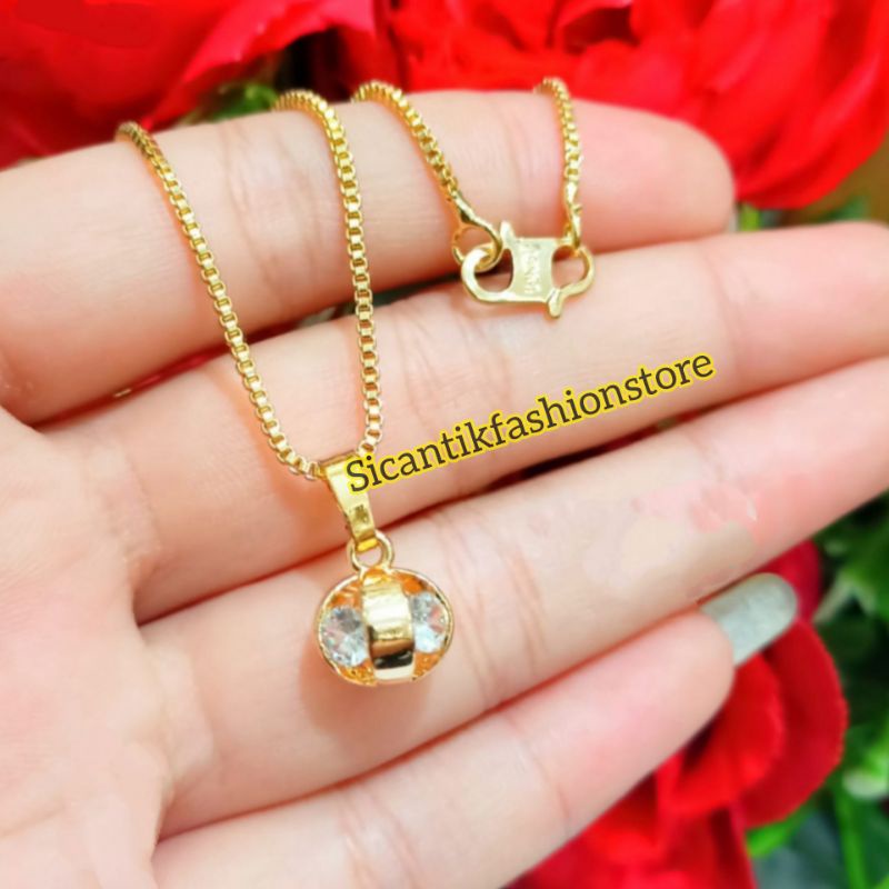 Kalung Titanium Gold Liontin Gold Bulat Fashion Wanita Terlaris Anti Karat Kalung Rantai Gold Wanita