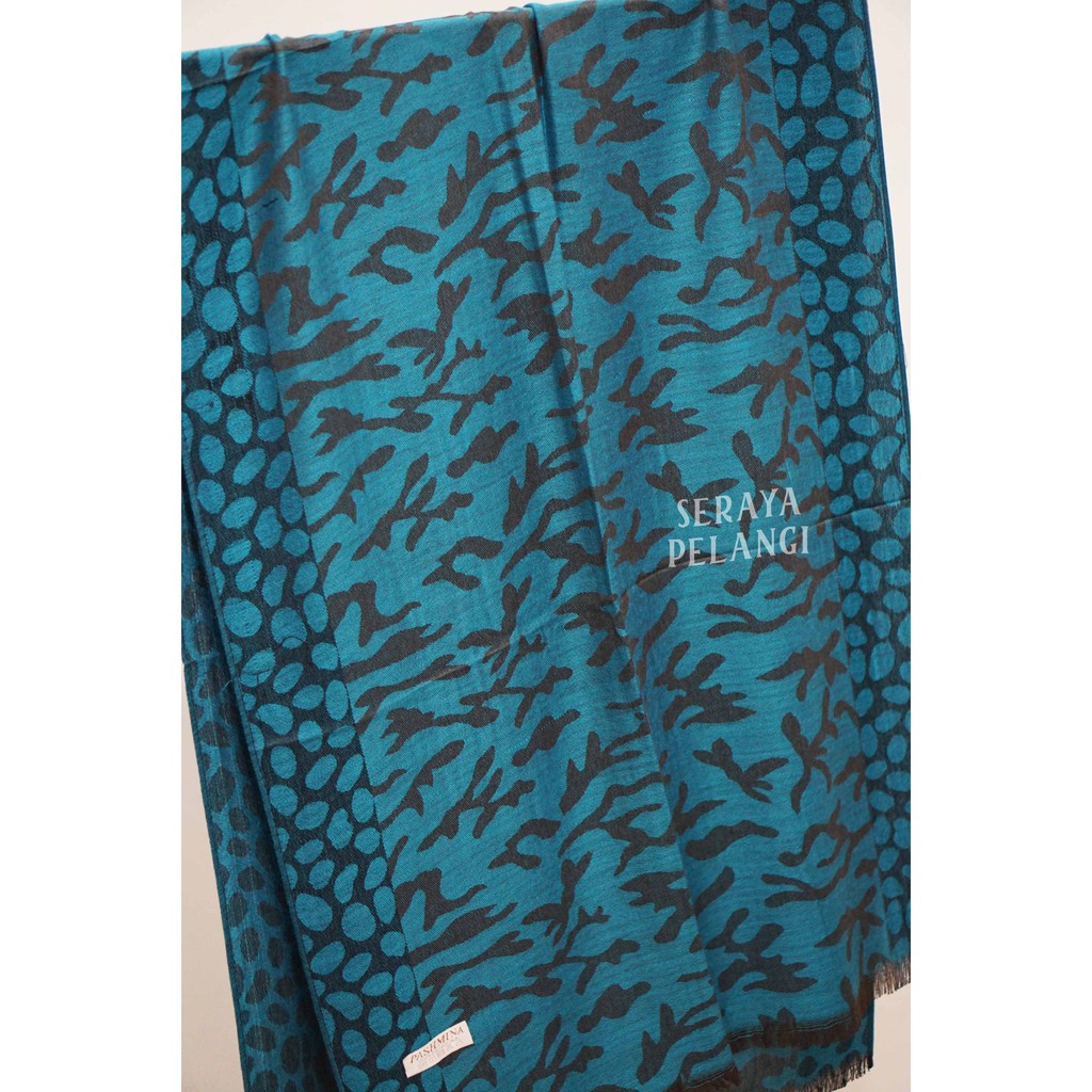 Pashmina Cashmere Motif A03 | Animal Print | Selendang | Scarf | Syal | Shawl | Pasmina Kashmir | Souvenir | Hadiah Ulang Tahun | Birthday Gift | Aksesoris Fashion Wanita | Premium Import Quality | Grosir Murah | Luxury Scarf