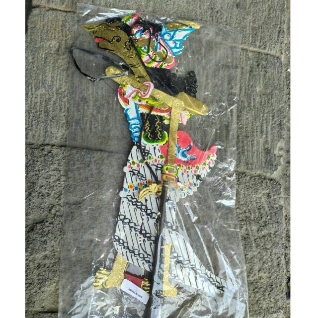 Kerajinan Wayang Kulit Dewi Srikandi