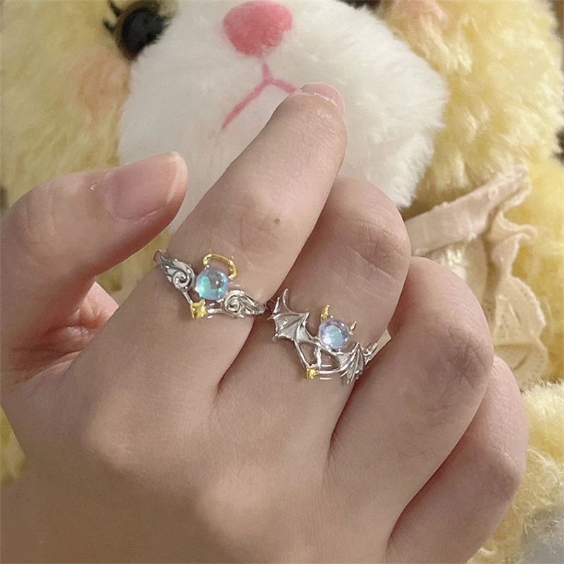 Cincin Model Terbuka Adjustable Desain Angel Devil Warna Silver Untuk Wanita