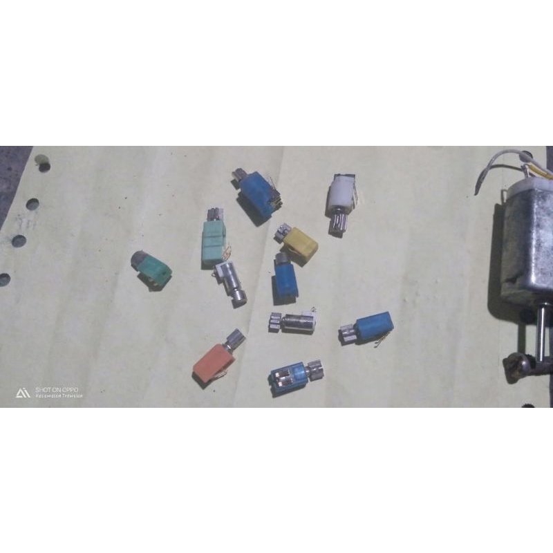 Dinamo getar hp persegi