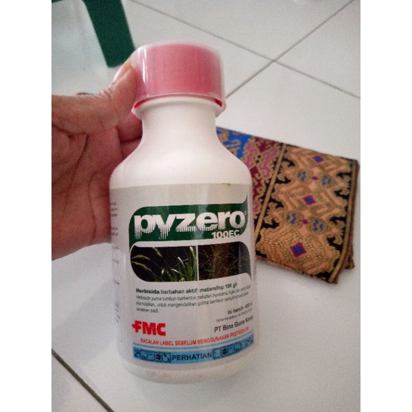 Herbisida  pra tumbuh Pyzero Ampuh untuk gulma kejawan 400 Ml