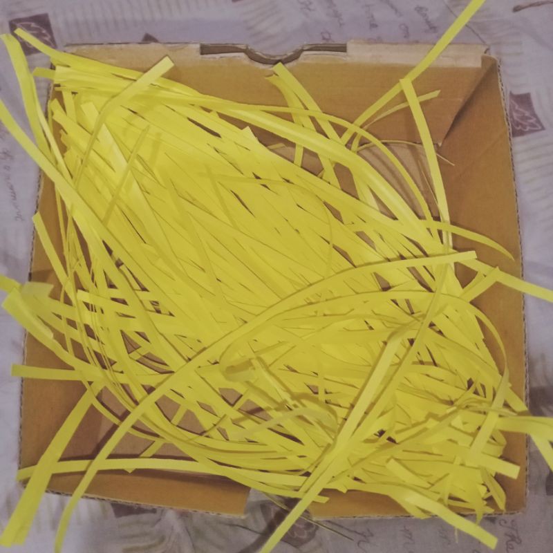

Sheredded Paper (kuning) /50gram
