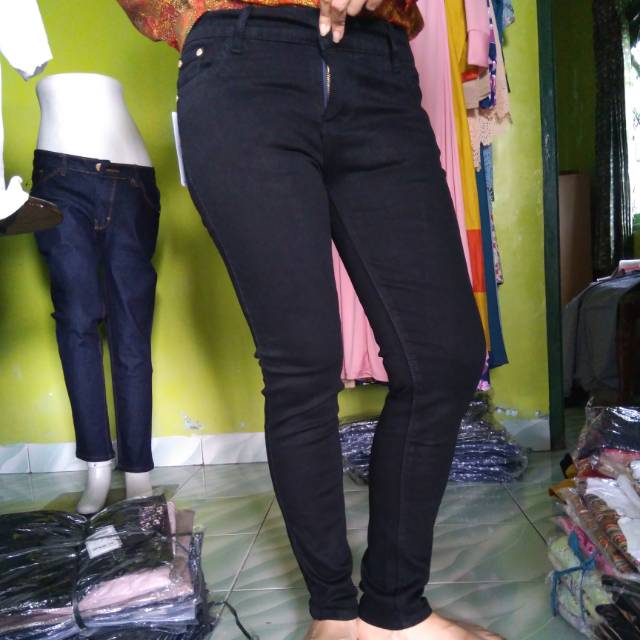 CELANA JEANS PRADA