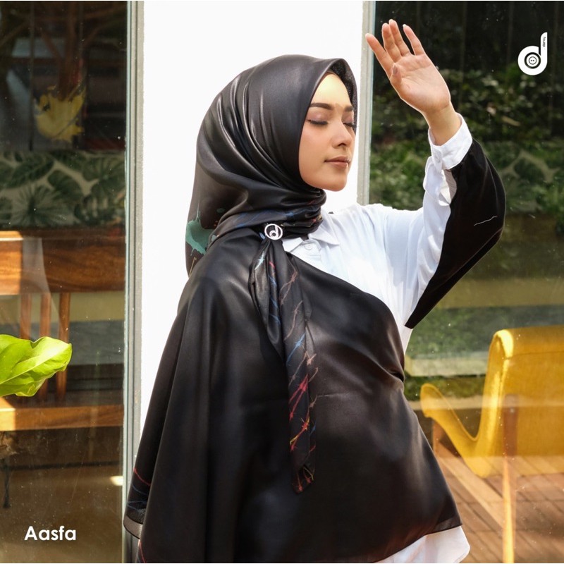 KERUDUNG DEENAY NEW ARRIVAL ORI 100%