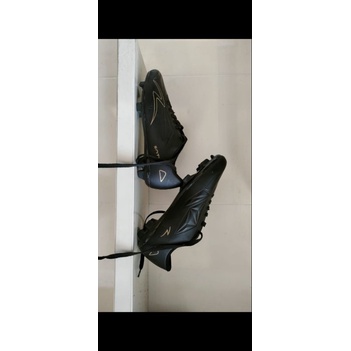 sepatu sepak bola specs satu hitam PROMO 99 KUALITAS SAMA Diatasnya , Borongan lebih murah
