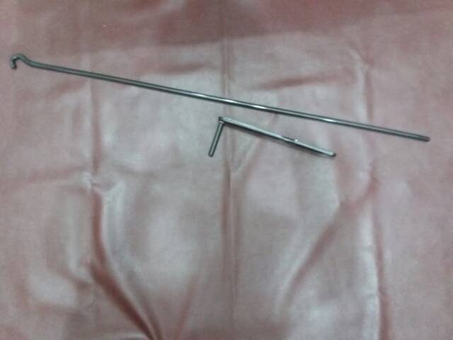 KUNCI BAN SEREP INNOVA / KUNCI BAN SEREP KIJANG ASLI TOYOTA