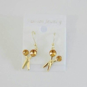 Anting Gunting Gantung