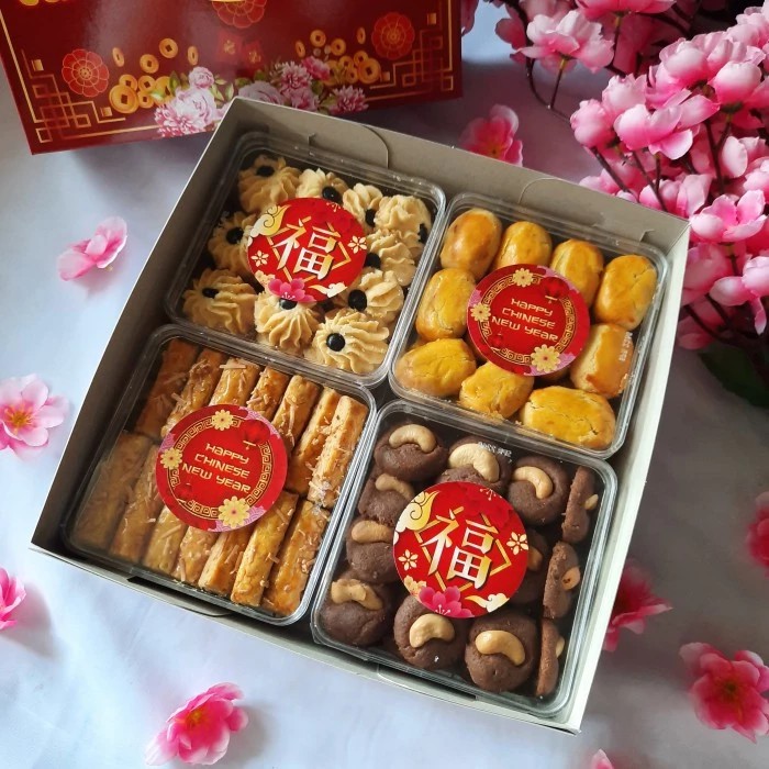 

Hampers Imlek / Hampers CNY / Kue Imlek / nastar homemade / parcel cny