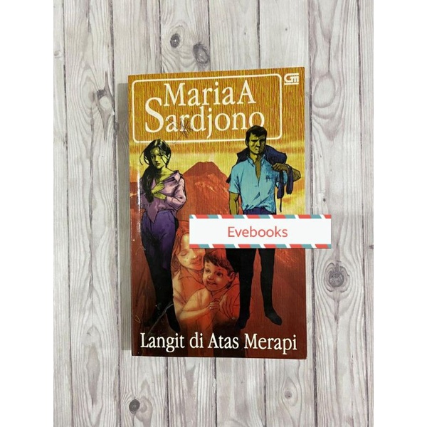 Novel Indonesia Langit di Atas Merapi Maria A. Sardjono