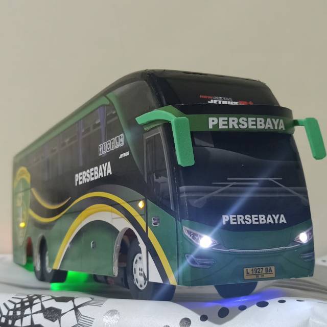 miniatur Bus bis /mainan bus bis  persebaya double deker lampu