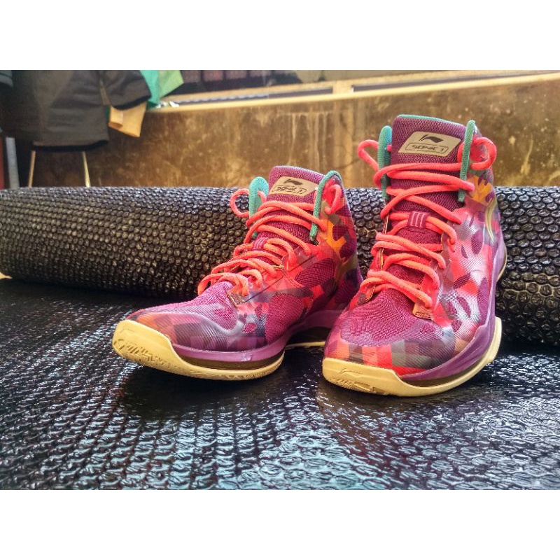 Sepatu Basket Lining Second Original (Sonic III)