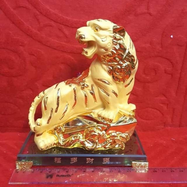 F.7 patung 12 shio (shio Macan)