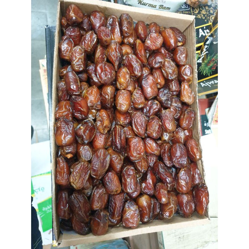 kurma madu mesir 3 kg  Jumbo