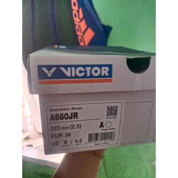 sepatu badmintonVictor A660JR