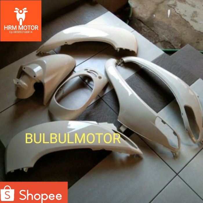 cover body halus scoopy fi 2013-2015 cream