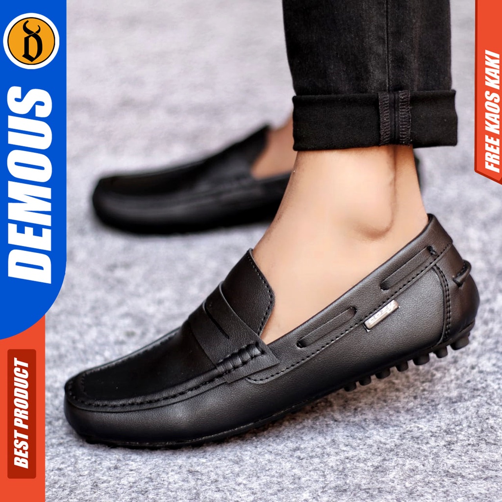 Sepatu Slip on Pria Santai Casual Formal Kulit Syntetic Kerja Kantor Kuliah Kondangan Hitam Keren Terbaru