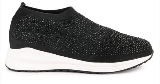 sepatu slip on symbolize size 36 warna hitam