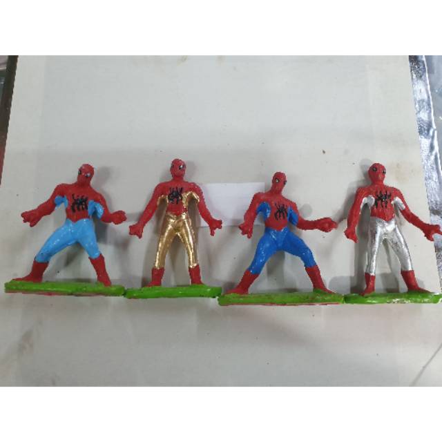 

1 set spiderman isi 4 hiasan ulang tahun RP.20000