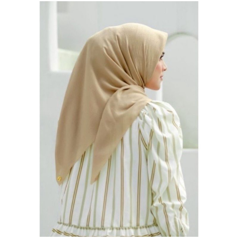 Tapis embossed wheat buttonscarves