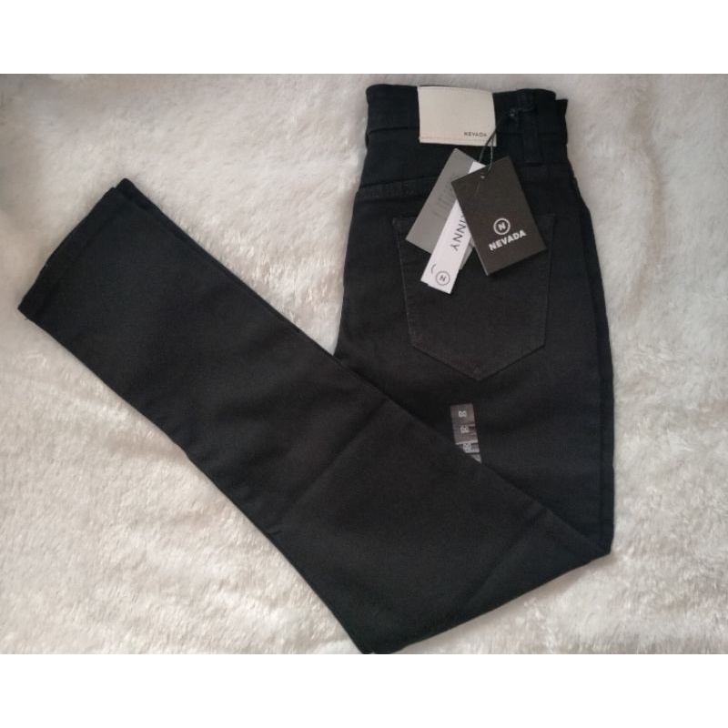 JEANS NEVADA HITAM WANITA